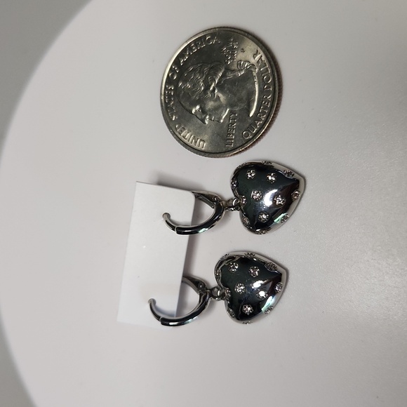 White Gold Plated Heart Earrings with crystals - Picture 4 of 4